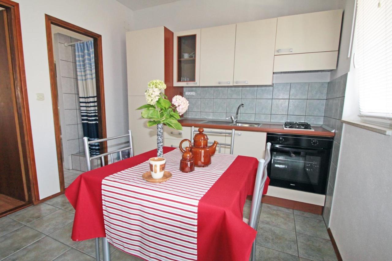 Apartments By The Sea Vinjerac, Zadar - 5824 外观 照片